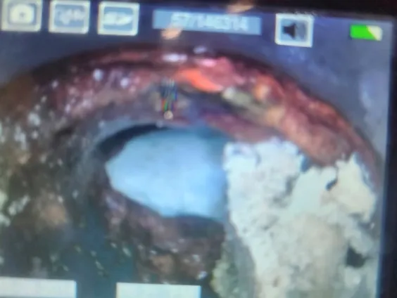 창원시 화장실 하수구 역류, 과탄산소다로 안 뚫린 석회 막힘은 어떻게 제거할까