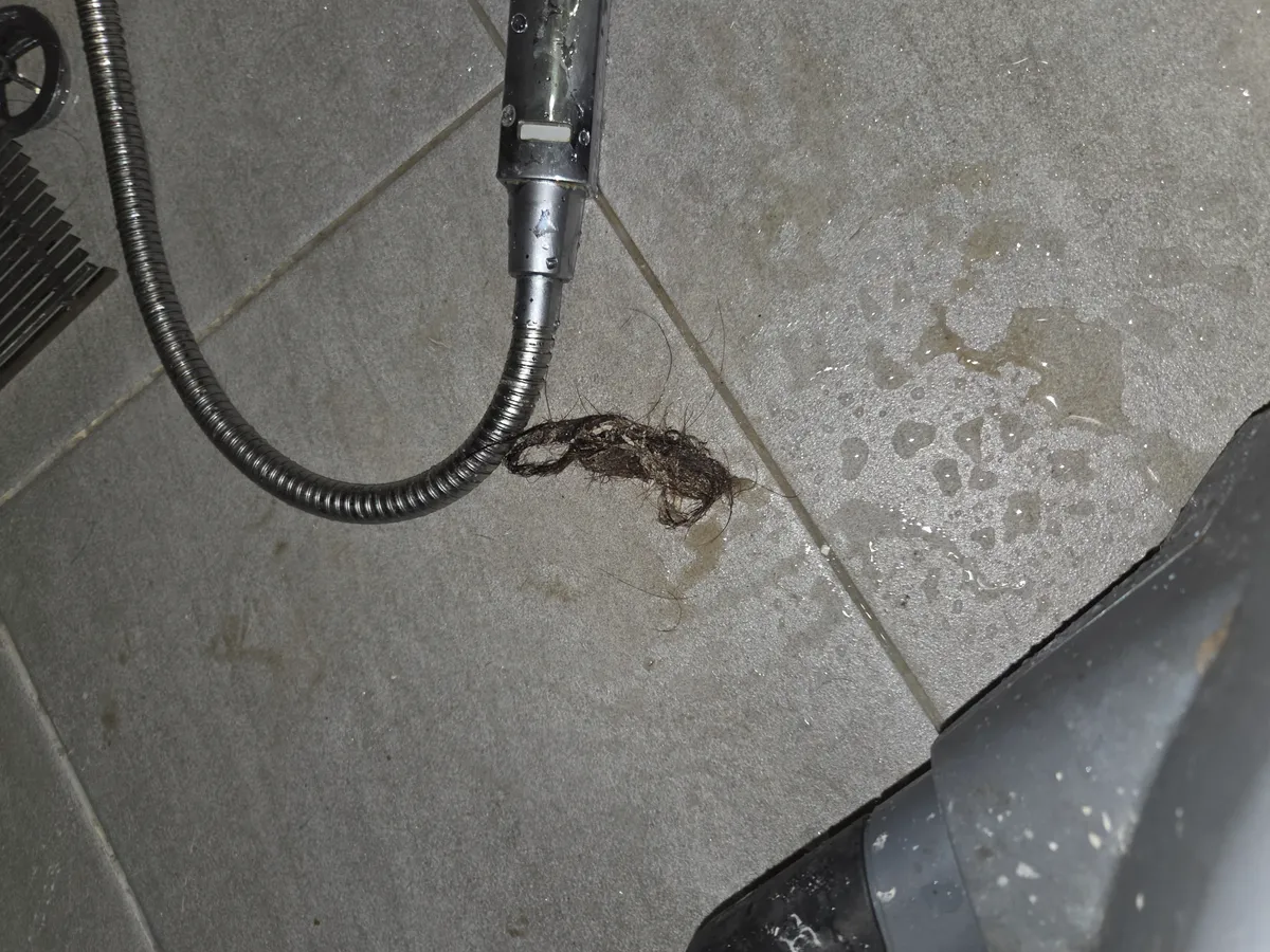 일산서구 아파트 욕실 배수구 막힘, 샤워할 때 물이 고이면 어디까지 확인해야 할까?