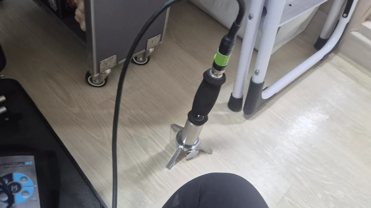 아래층 누수, 화장실 천장 물자국만 보고 바로 위를 뜯으면 안 되는 이유