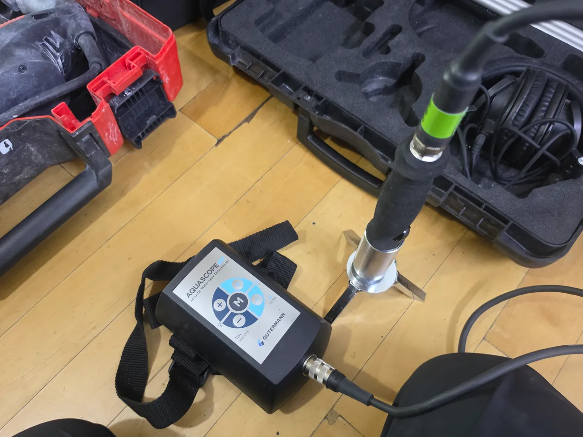 보일러 배관 누수, 보일러실 바닥에서 물이 치솟는다면 PB배관 크랙부터 확인하세요